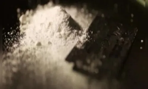 Polícia Militar flagra suspeitos e apreende cocaína em Ivaiporã