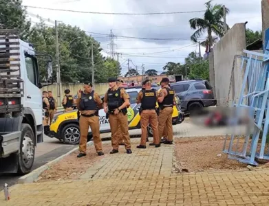 O IML foi acionado para recolher o corpo do jovem