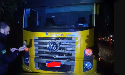 Pedestre morre atropelado por caminhão na PR-323 no Norte Pioneiro