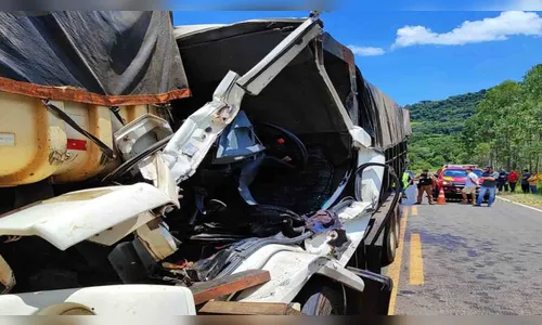 Acidente na PR-487 deixa motorista ferido gravemente