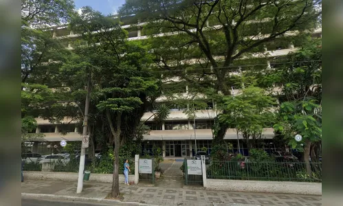 Policial aposentado tem surto após cirurgia e atira em enfermeira