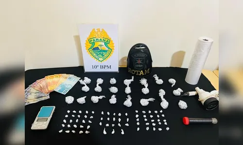 Rotam prende jovem e apreende 615 pedras de crack e cocaína em Jandaia