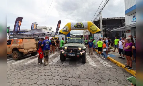 Rally Transparaná 2024 encerra com chegada emocionante em Guaratuba