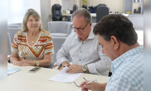 Arapongas formaliza novo repasse de R$ 100 mil para a Apae