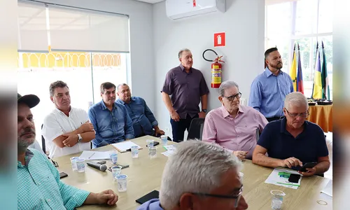 Prefeitos da Amepar avançam em pautas estratégicas durante reunião