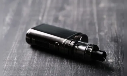 Operação mira suspeitos de venda ilegal de cigarros eletrônicos no PR