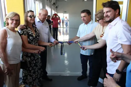 Solenidade reuniu familiares do homenageado, o prefeito Sergio Onofre e outras autoridades