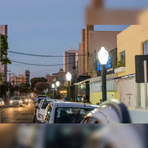 Nova iluminação da Rua Gastronômica ficou show