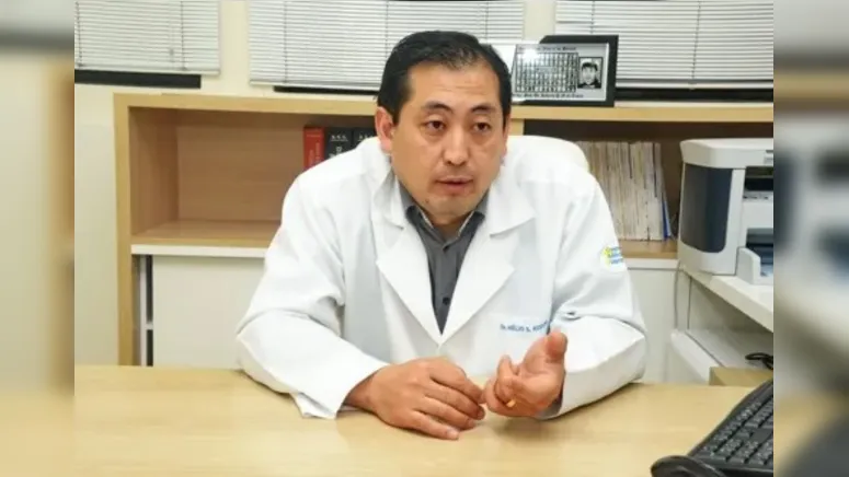 Médico Hélio Shindy Kissina