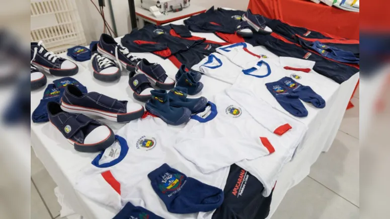 Imagem ilustrativa da notícia Pais de alunos da rede municipal estão na espera