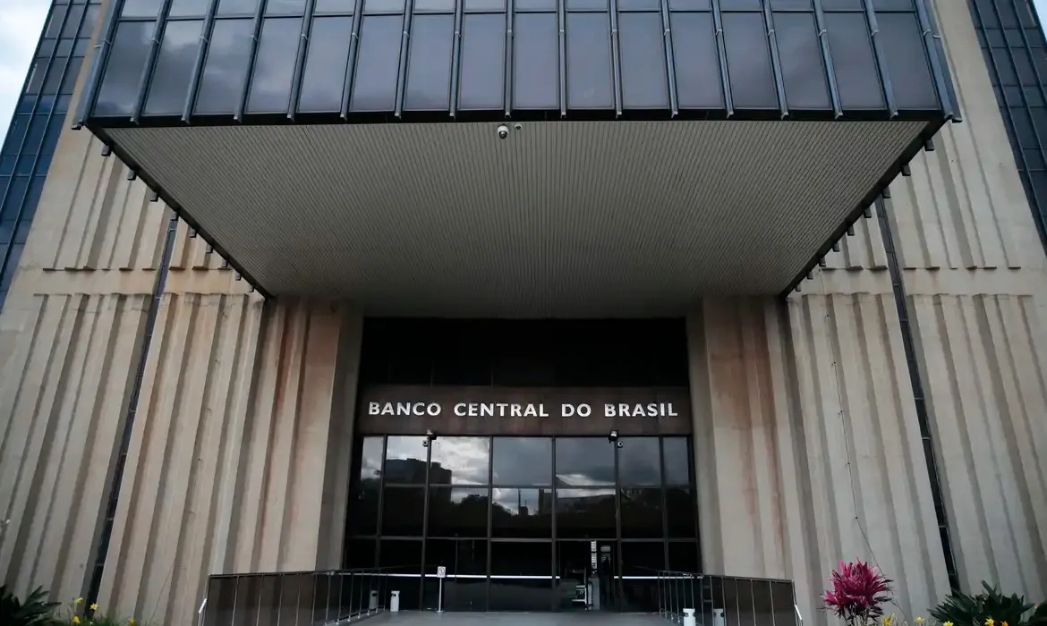 A informação foi divulgada nesta segunda-feira (18) pelo Banco Central (BC)