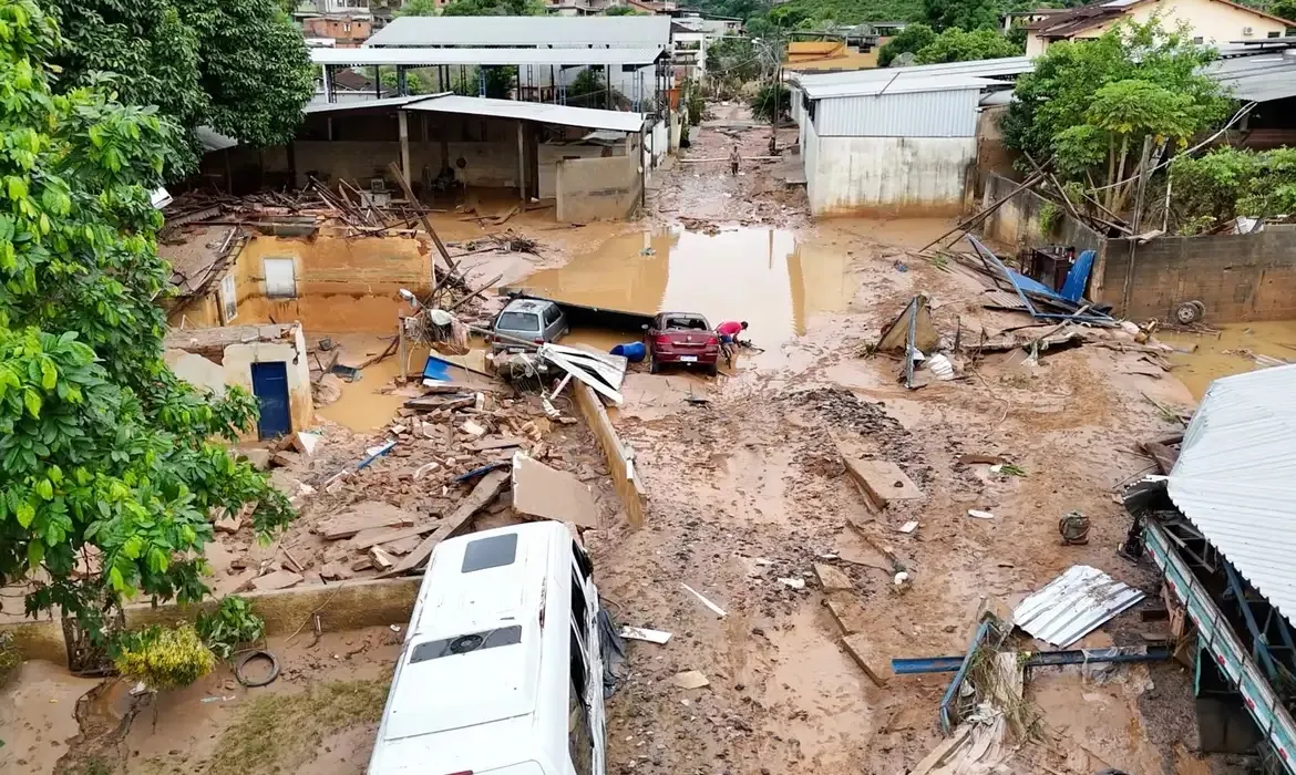 Aumenta número de mortes em consequência das chuvas no Espírito Santo