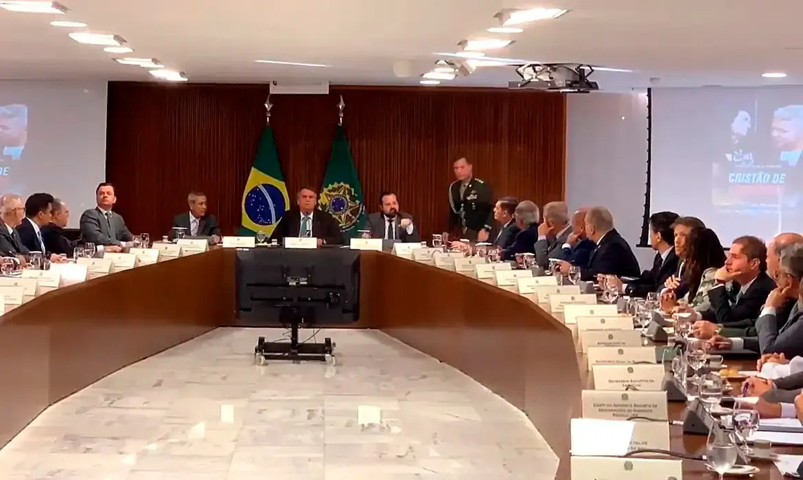 Comandantes militares confirmam leitura da minuta de golpe em reunião