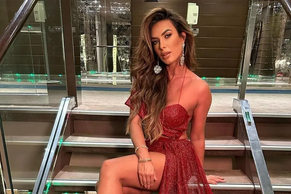 Nicole Bahls não exclui a possibilidade de ser mãe