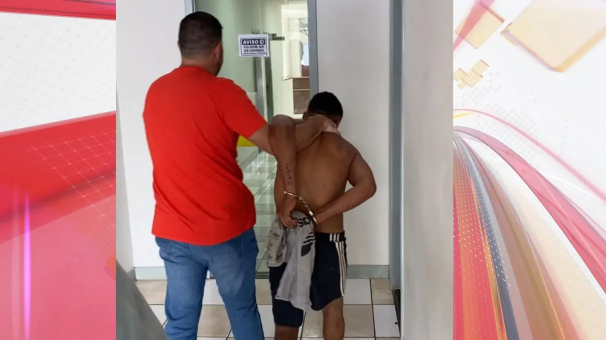 O ladrão, de 24 anos, aparece em vários vídeos de câmeras de segurança furtando.