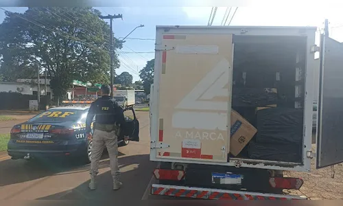 Caminhão de Arapongas é apreendido com cigarros do Paraguai na BR-369