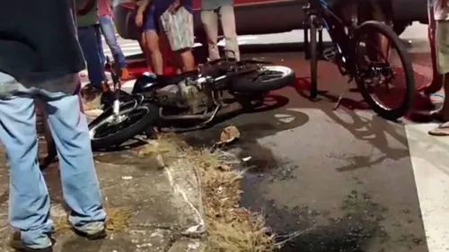 A batida foi por volta das 19h30, motoqueiro morreu no local