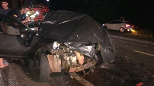 A motorista e os dois filhos morreram no local do acidente