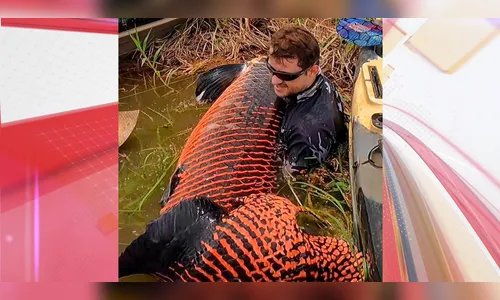 Pescador captura pirarucu com mais de 2 metros e 130 quilos