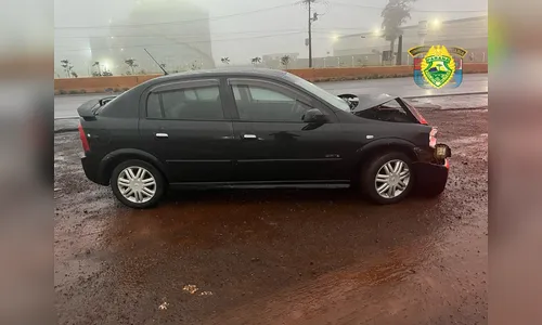 Motorista de Arapongas se acidenta na PR-986 e causa engavetamento