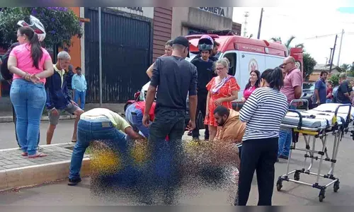 Duas pessoas ficam feridas em colisão entre motos em Faxinal