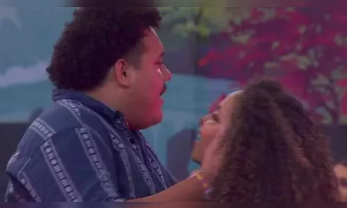 Buda e Pitel dançam juntos e se aproximam demais; veja o vídeo