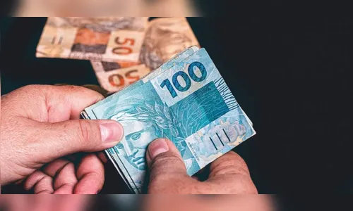 Loja de Arapongas é invadida e ladrão furta salário dos funcionários