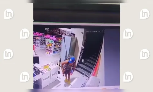 Câmera flagra momento que homem furta farmácia em Apucarana