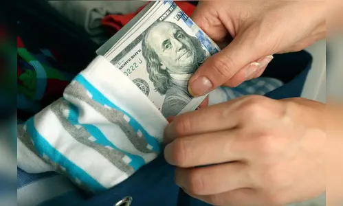 Morador de Arapongas guarda R$ 9 mil dentro de meia e é furtado