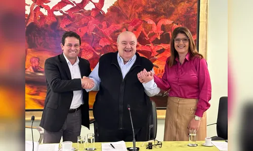 Prefeito de Apucarana se reúne com Rafael Greca, em Curitiba