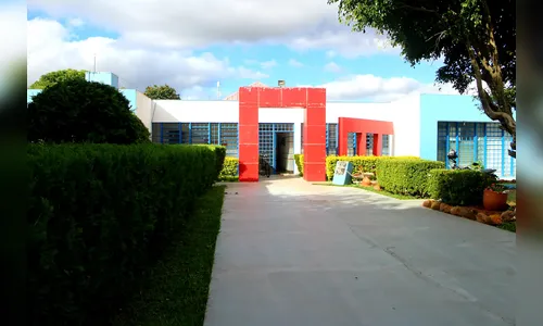 Funcionária de escola é agredida por mãe de aluna em Califórnia