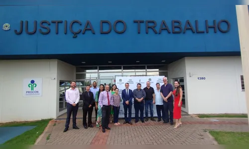 OAB Apucarana realiza mobilização em prol da Justiça do Trabalho