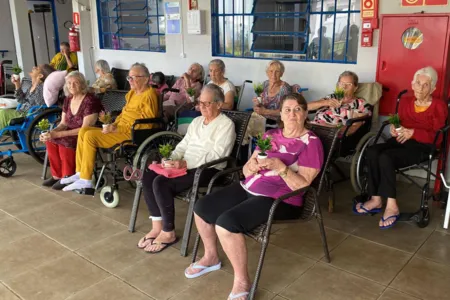 No dia nacional do Cuidador de Idosos, Saúde ressalta a importância da atividade