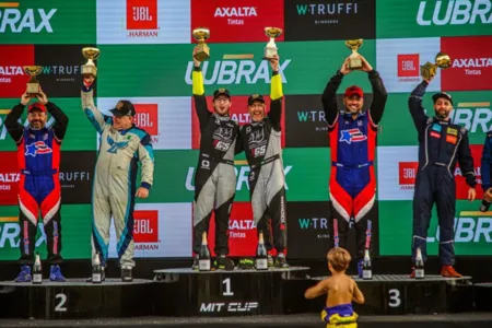 O "Capacete de Ouro" é o evento  de maior premiação do automobilismo brasileiro