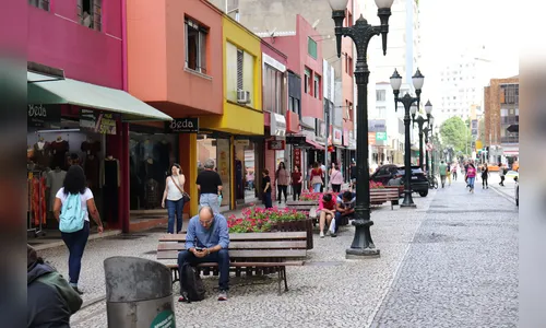 Nota Paraná distribuiu prêmios de R$ 50 a moradores de 381 municípios