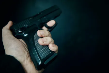 PM de SP é investigado por usar arma como brinquedo sexual em vídeo