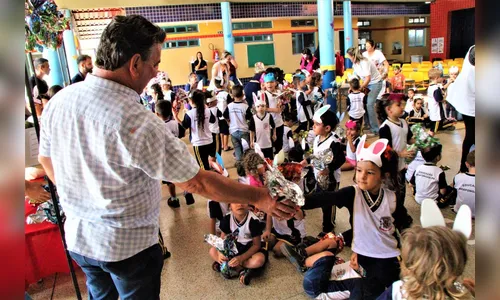 Arapongas entrega 12,5 mil ovos de Páscoa aos alunos da rede municipal