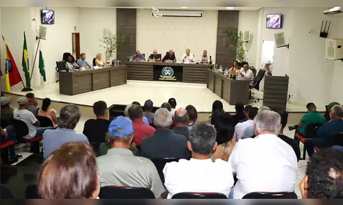 Reunião em Ivaiporã discute taxa de iluminação pública