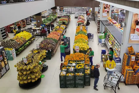 Tomate, batata e óleo de soja registram queda de preço, aponta Ipardes