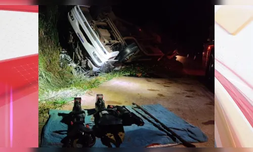 Tombamento de caminhão na BR-163 deixa um homem morto