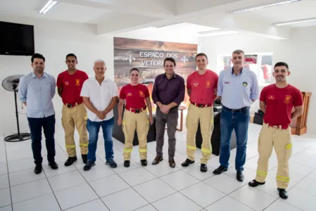 Visita ocorreu no quartel central dos bombeiros