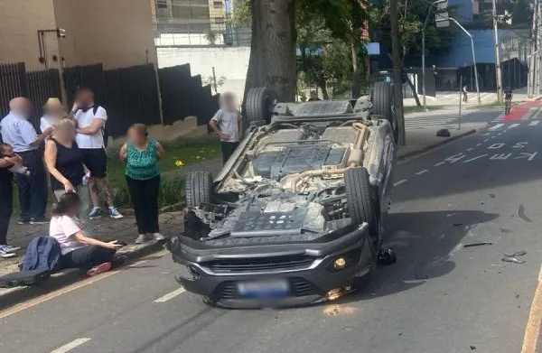 Acidente aconteceu nesta sexta-feira (5)