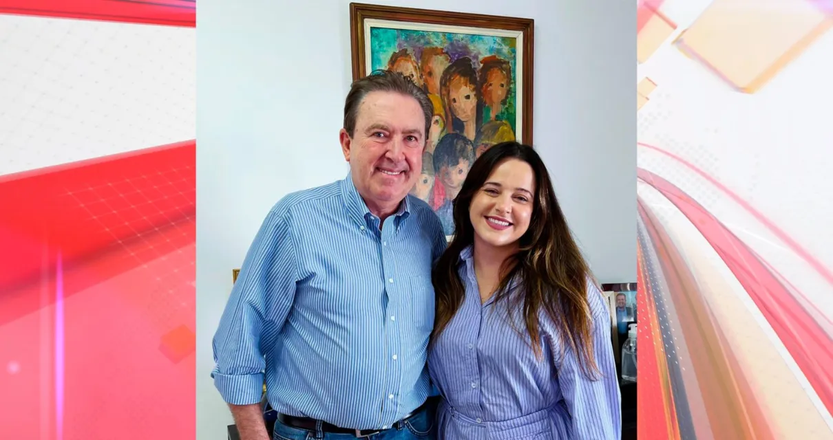 Camilla Bolonhezi com o deputado Luciano Ducci