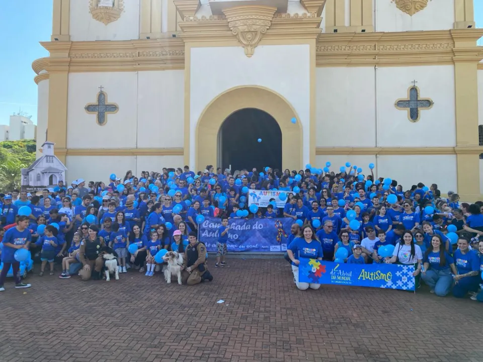 Caminhada de Conscientização sobre o Autismo acontece em Apucarana