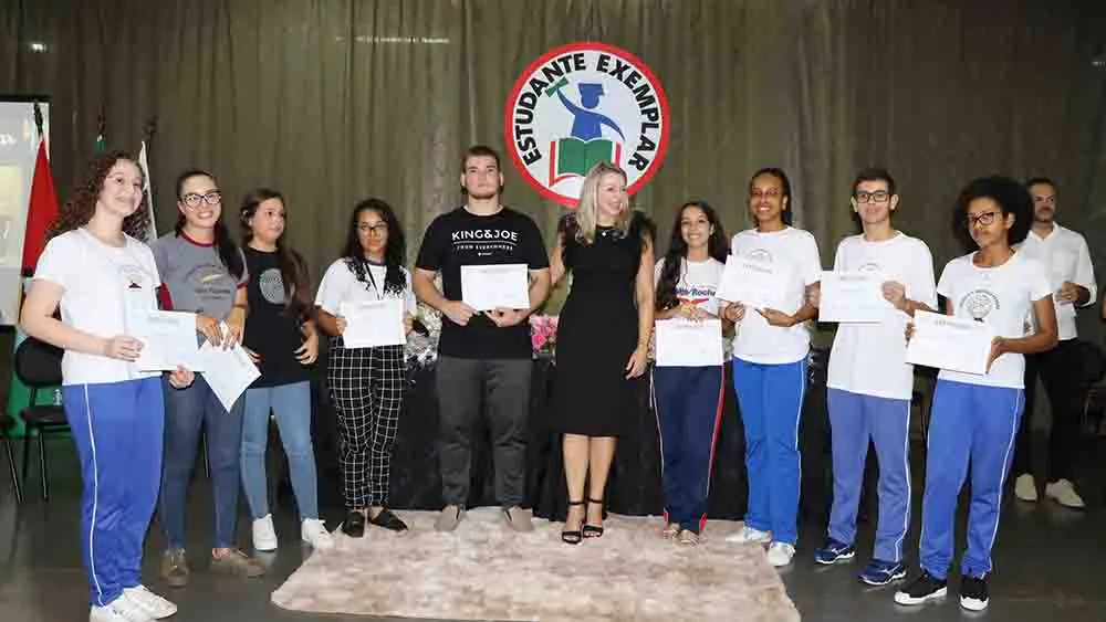 Estudantes são classificados para 3º estágio remunerado na Prefeitura de Ivaiporã