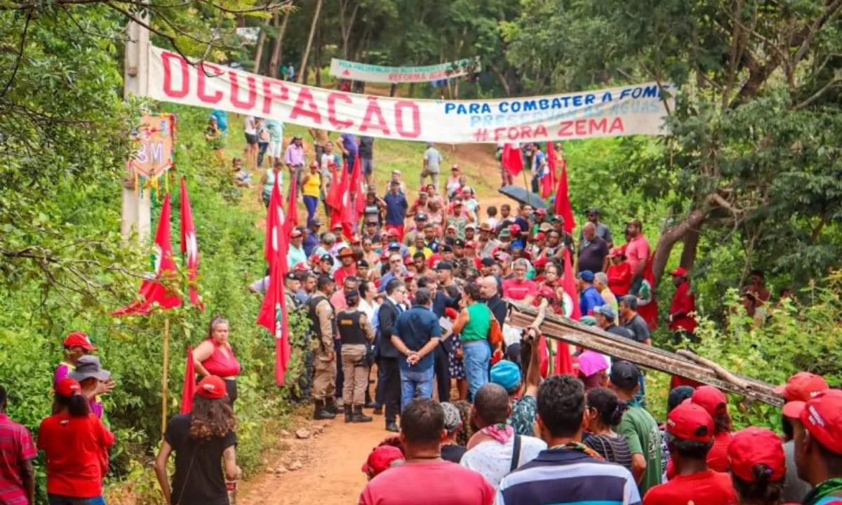 MST anuncia 21ocupações em vários estados do Brasil