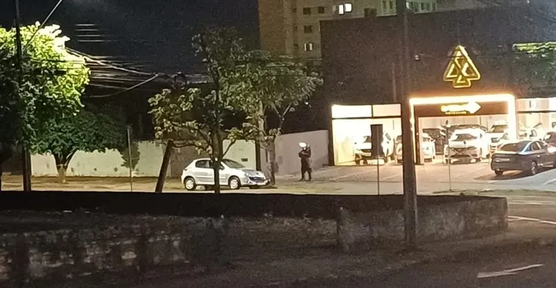 Objeto foi detonado por volta das 22h15