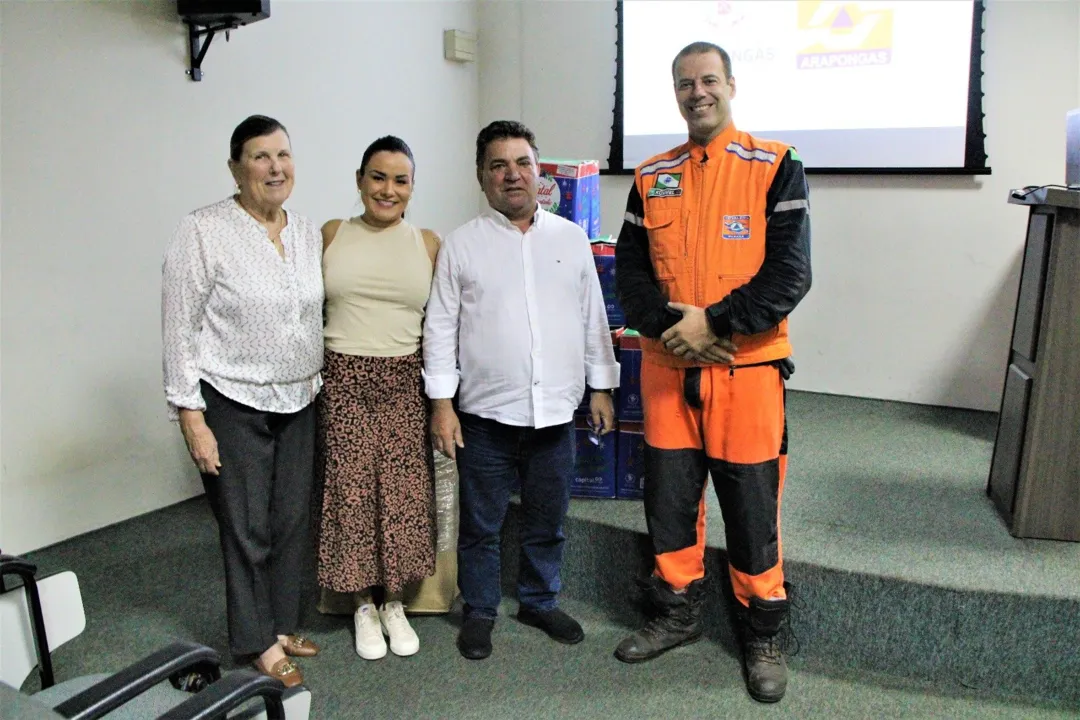 "Primeiras-damas contra a dengue” resulta em doações para serviços