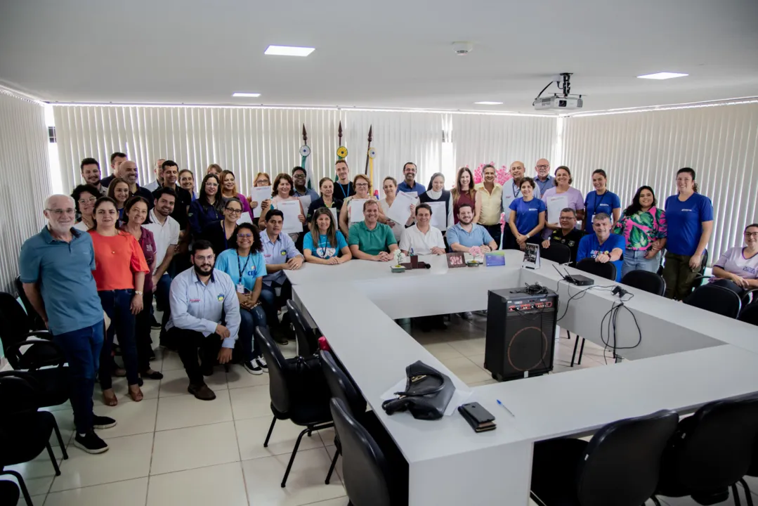 Solenidade aconteceu nesta terça no Centro Cultural Fênix