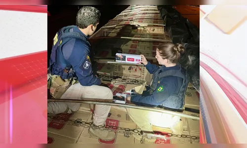 PRF apreende 400 mil maços de cigarros contrabandeados em Guarapuava